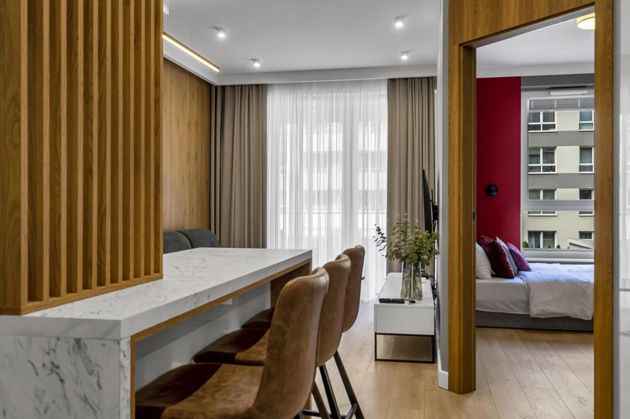 Lotnisko Chopina Modern Apartment วอร์ซอ ภายนอก รูปภาพ