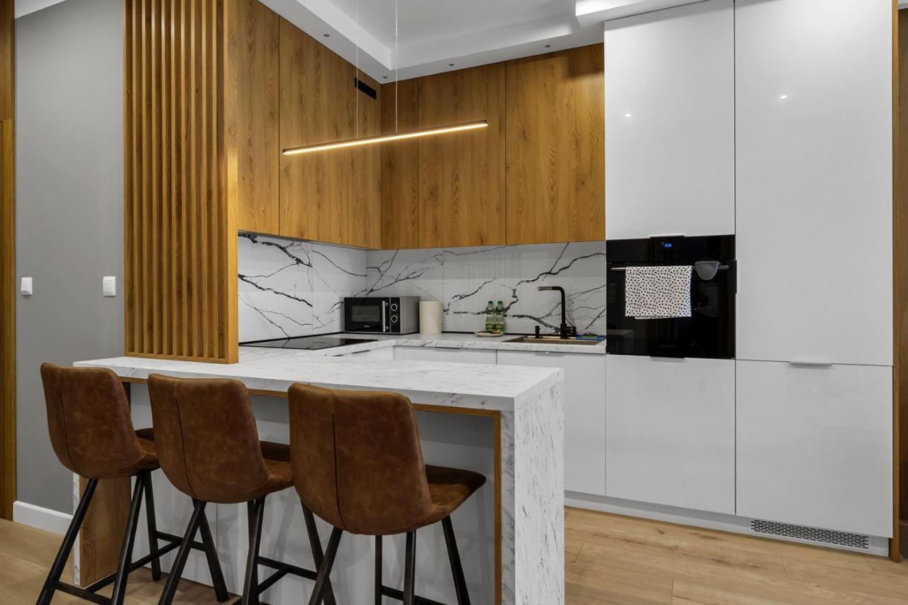 Lotnisko Chopina Modern Apartment วอร์ซอ ภายนอก รูปภาพ