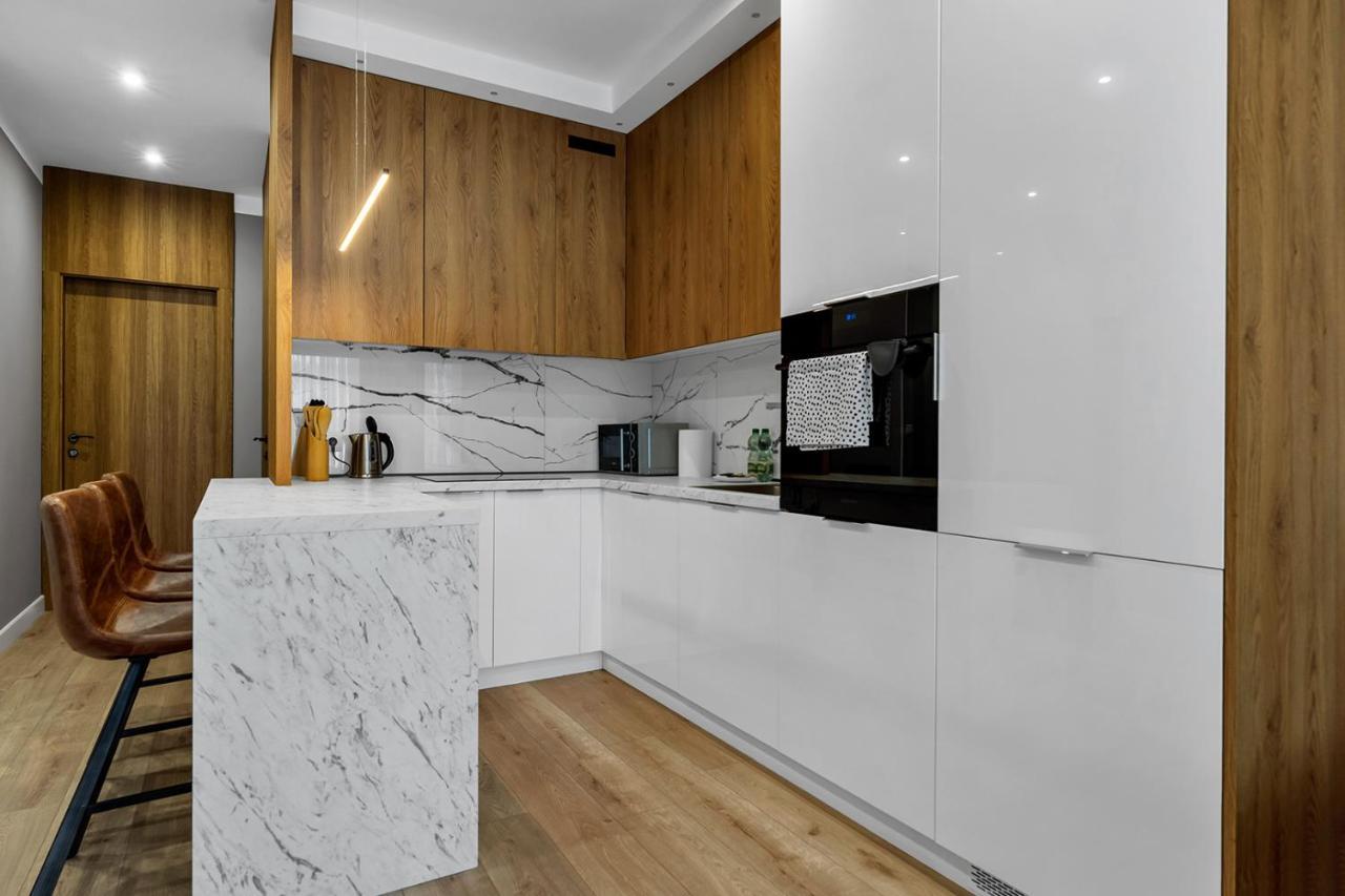 Lotnisko Chopina Modern Apartment วอร์ซอ ภายนอก รูปภาพ